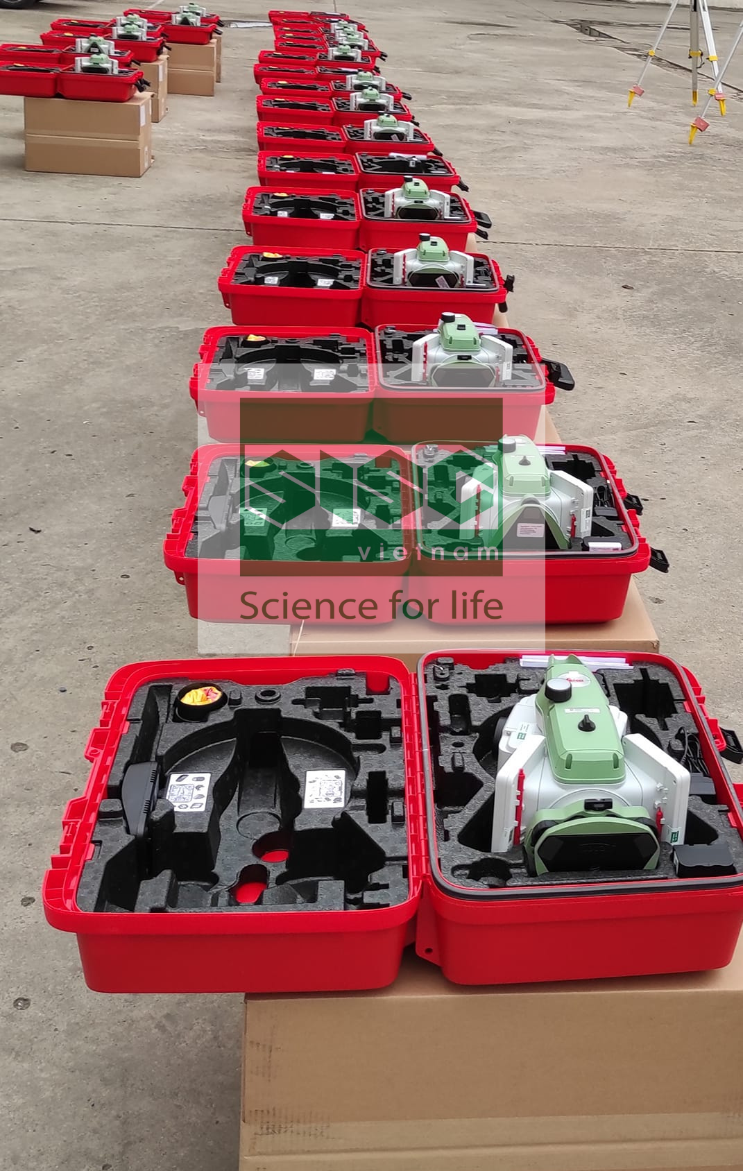 máy toàn đạc điện tử